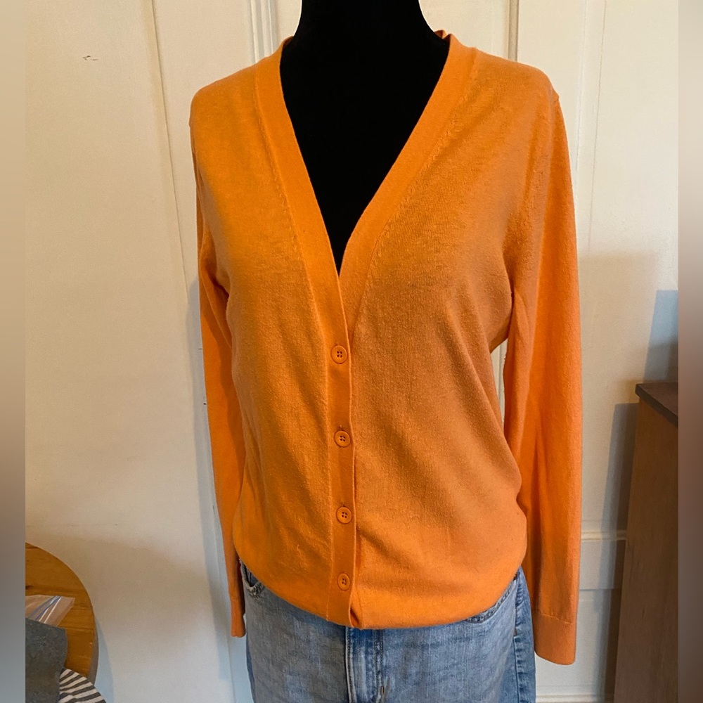 3 for 15$! Silk and cotton blend tangerine Gap cardigan. Size S.